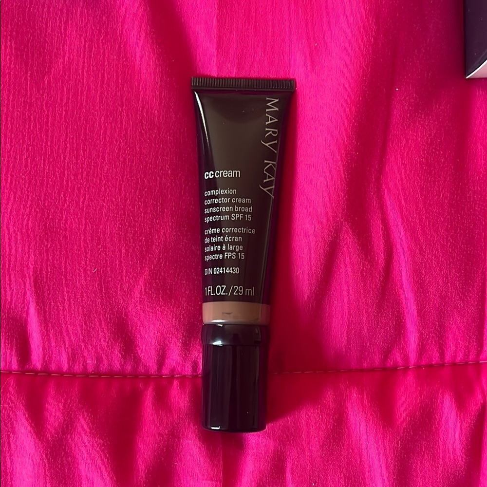 Mary Kay CC Cream - VERY DEEP